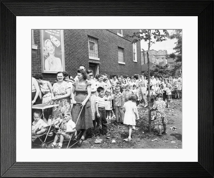 Framed Print : Line to Receive Polio Vaccinations in Chicago Framed Print : Line to Receive Polio Vaccinations in Chicago