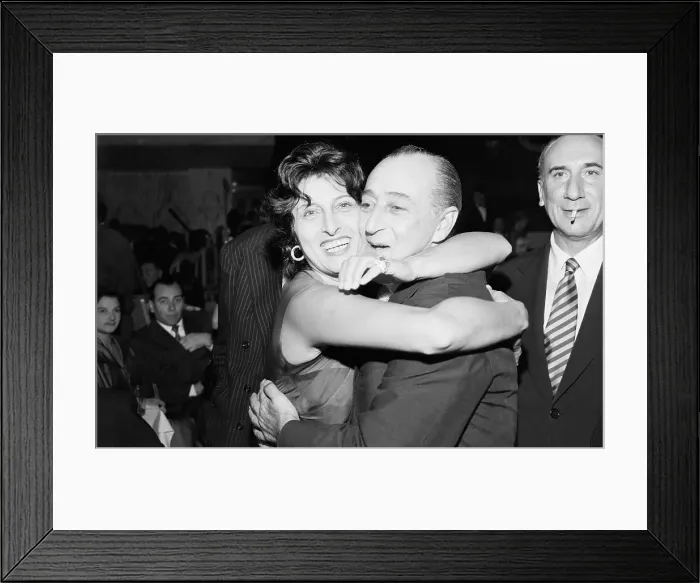 Framed Print : Anna Magnani Hugs Antonio de Curtis Framed Print : Anna Magnani Hugs Antonio de Curtis