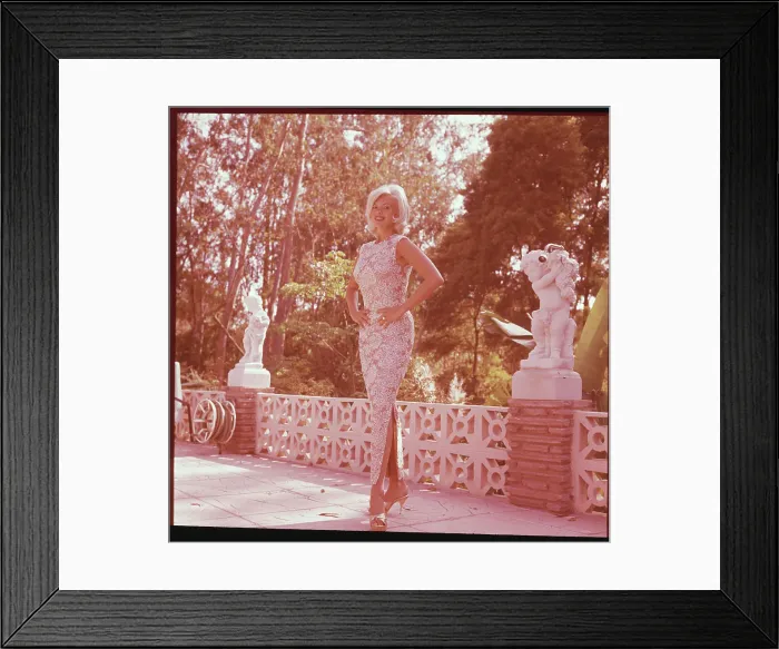 Framed Print : Portrait of Jayne Mansfield Framed Print : Portrait of Jayne Mansfield