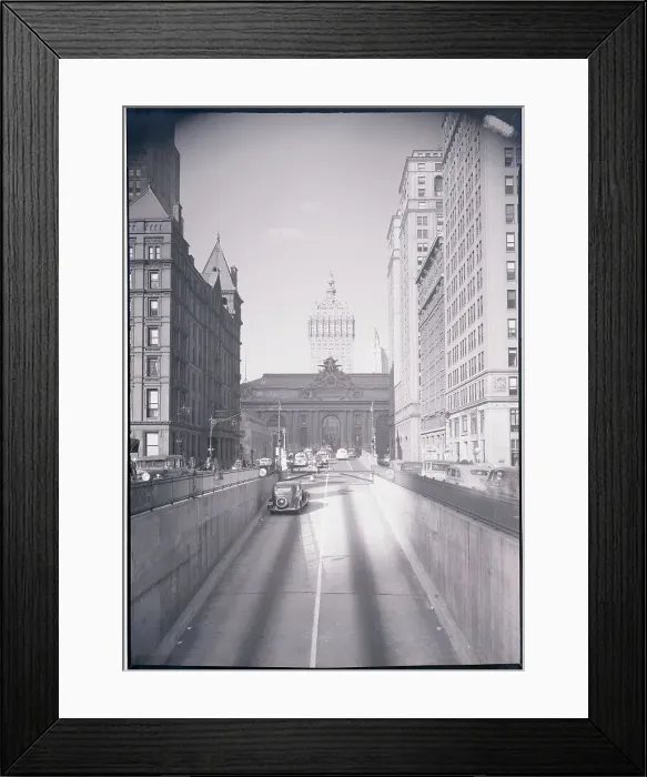 Framed Print : Grand Central Terminal and New York Central Building Framed Print : Grand Central Terminal and New York Central Building