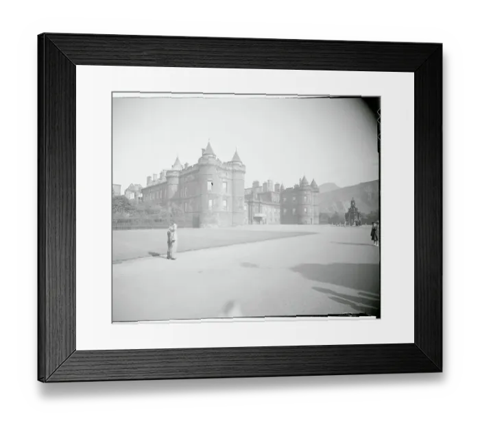 Framed Print : Holyrood Palace Framed Print : Holyrood Palace