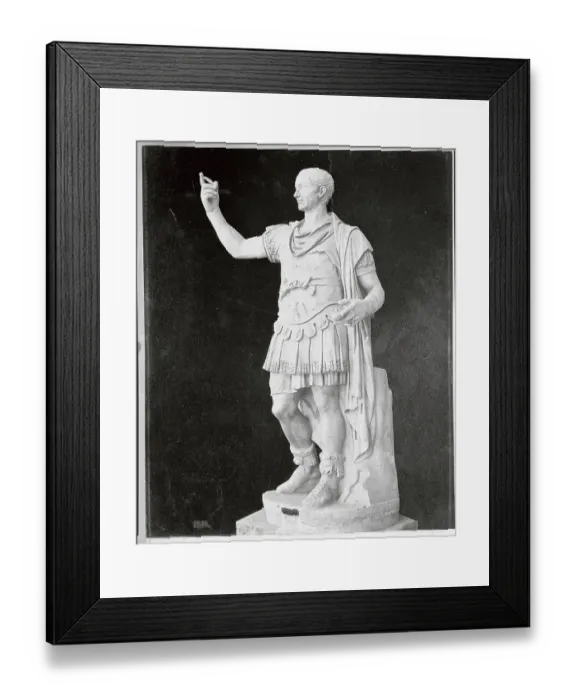 Framed Print : Statue of Julius Caesar Framed Print : Statue of Julius Caesar