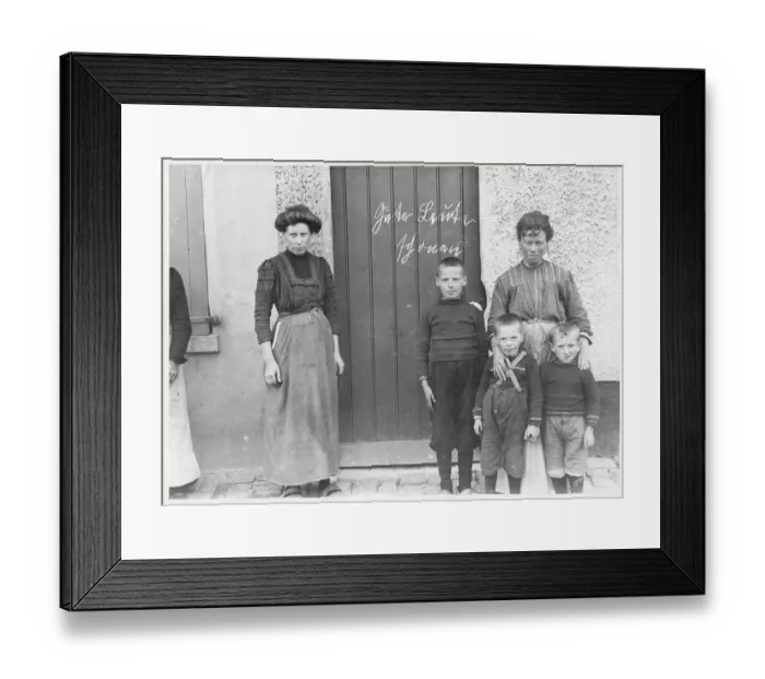 Framed Print : Portrait of Family on Doorsteps Framed Print : Portrait of Family on Doorsteps