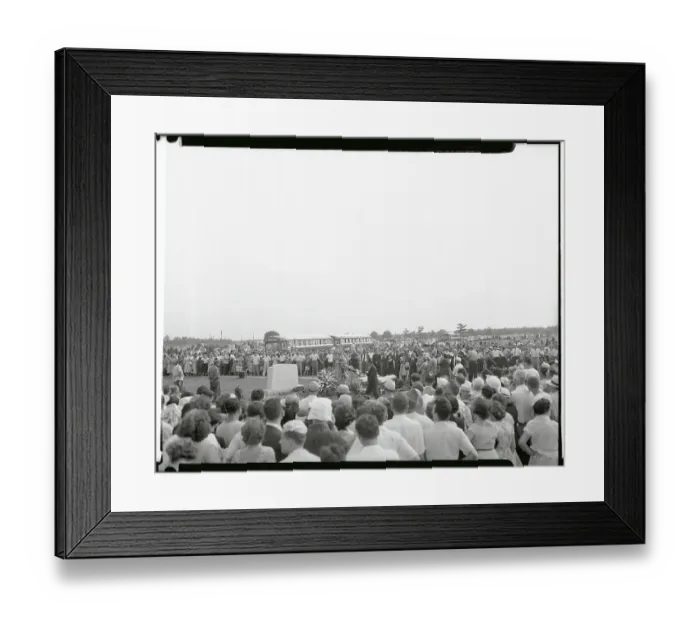 Framed Print : Funeral of Julius and Ethel Rosenberg Framed Print : Funeral of Julius and Ethel Rosenberg