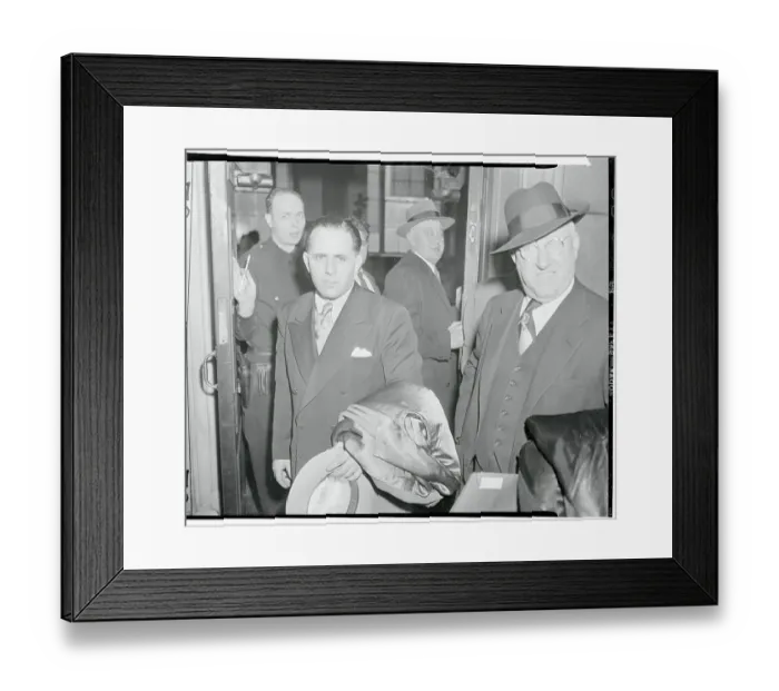 Framed Print : Anthony Anastasia Exiting a Courtroom Framed Print : Anthony Anastasia Exiting a Courtroom