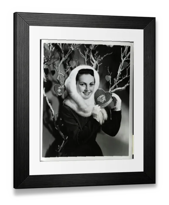 Framed Print : Vocalist'S Reminder Of Valentine'S Day Framed Print : Vocalist'S Reminder Of Valentine'S Day