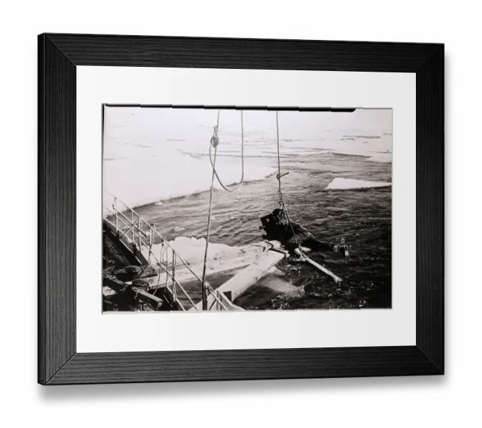 Framed Print : Scott Expedition / Cameraman Taking Pictur