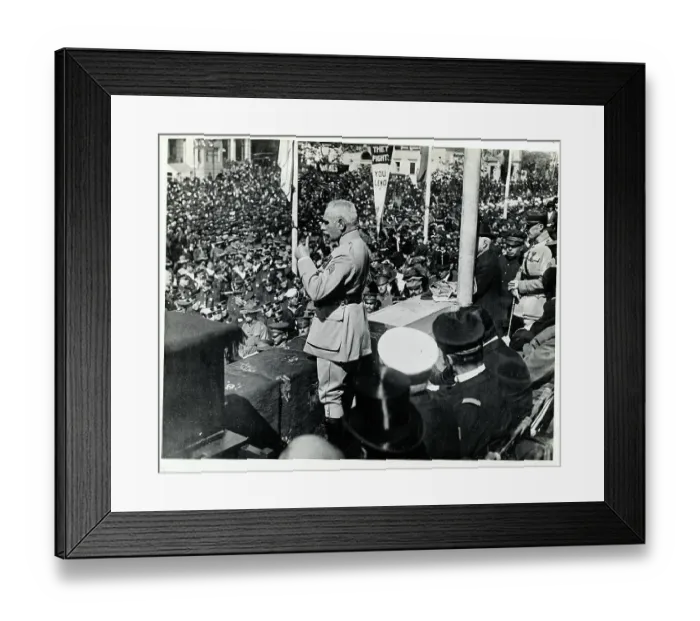 Framed Print : Gen Clauden Speaking To Soldiers In Nyc Framed Print : Gen Clauden Speaking To Soldiers In Nyc