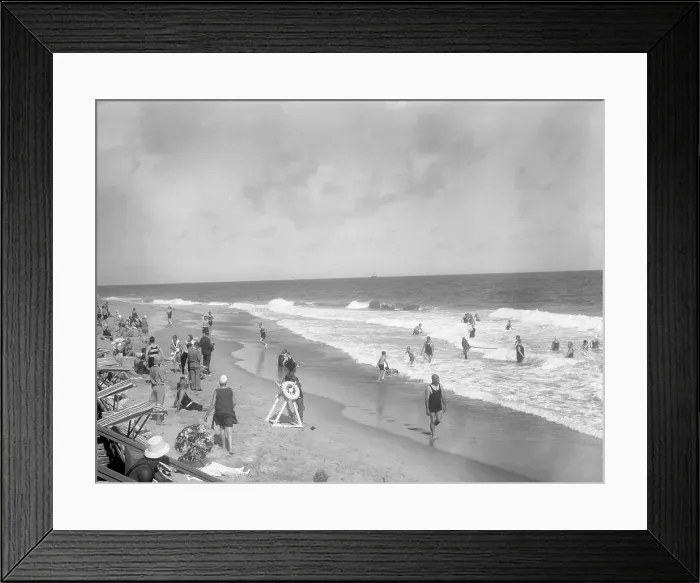 Framed Print : Gen View Of Breakers Beach In Florida Framed Print : Gen View Of Breakers Beach In Florida