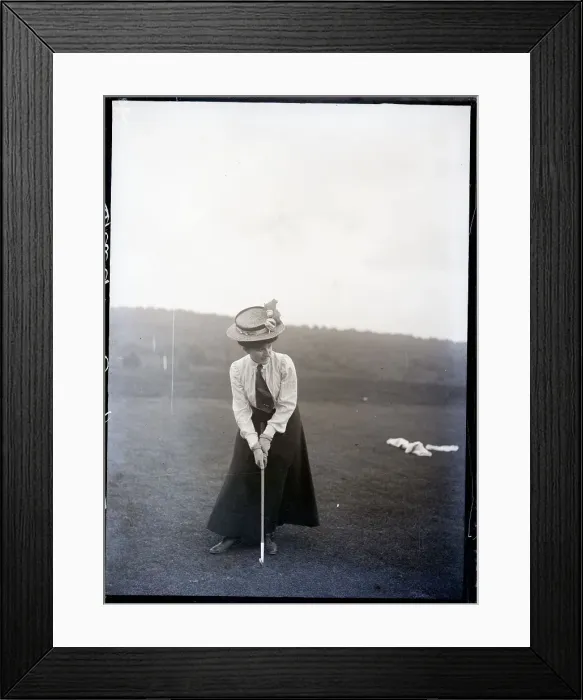 Framed Print : Woman Golfer Putting, Circa 1900 Framed Print : Woman Golfer Putting, Circa 1900