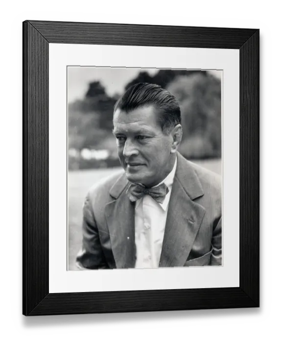 Framed Print : Headshoulders Picture Of Gene Tunney Framed Print : Headshoulders Picture Of Gene Tunney