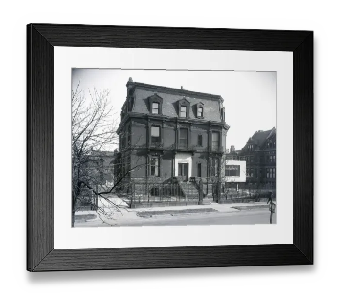 Framed Print : Bauhaus School In Chicago Framed Print : Bauhaus School In Chicago
