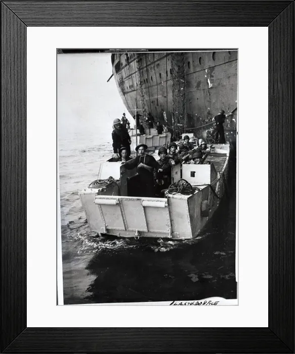 Framed Print : British Troops In North Africa