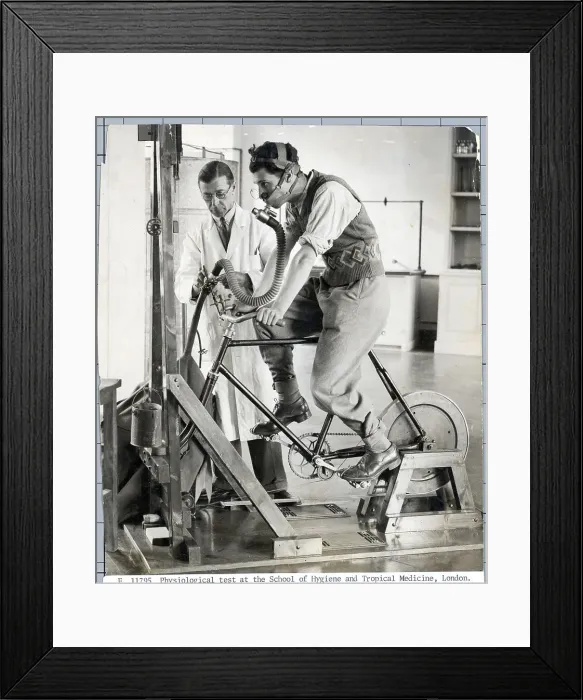 Framed Print : Physiological Test Given In London Framed Print : Physiological Test Given In London