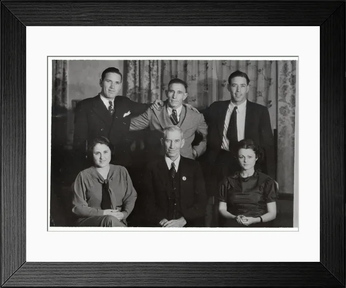 Framed Print : The Whole Dean Family Framed Print : The Whole Dean Family