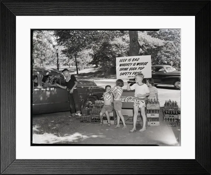 Framed Print : Soda Pop Stand At Drive In Movie; Sign