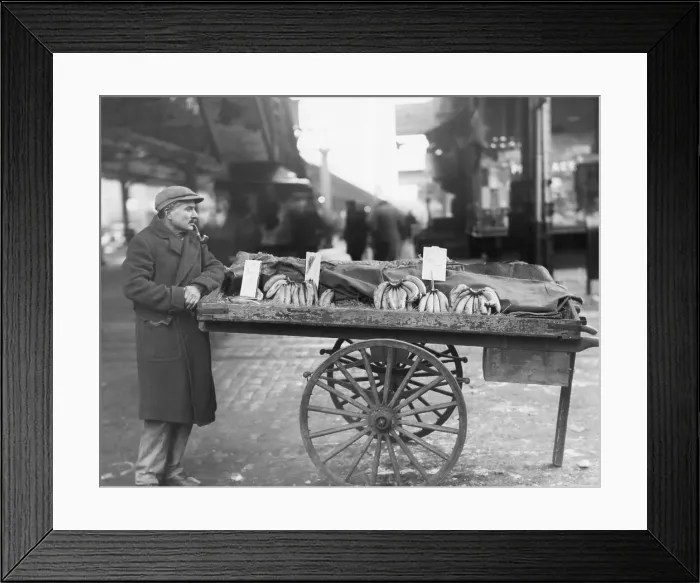 Framed Print : Pushcart Peddler Selling Bananas in New York City