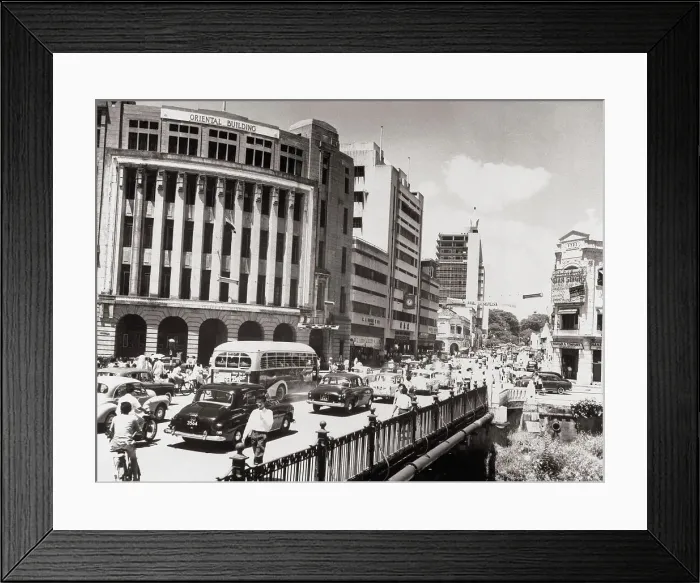 Framed Print : Bustling City Street Framed Print : Bustling City Street