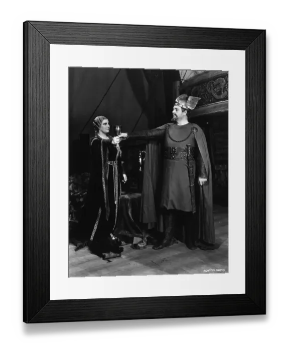 Framed Print : Kirsten Flagstad and Lauritz Melchior on Stage Framed Print : Kirsten Flagstad and Lauritz Melchior on Stage