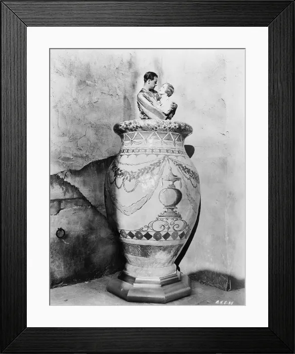 Framed Print : Actors Johnny Hines and Edna Murphy Embrace Framed Print : Actors Johnny Hines and Edna Murphy Embrace