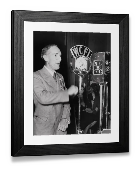 Framed Print : Upton Sinclair Speaking into Microphone Framed Print : Upton Sinclair Speaking into Microphone