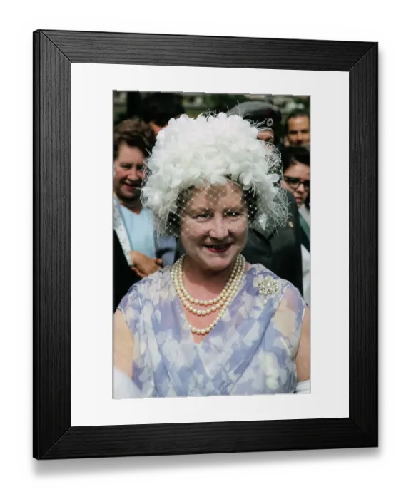 Framed Print : Queen Mother Elizabeth Framed Print : Queen Mother Elizabeth