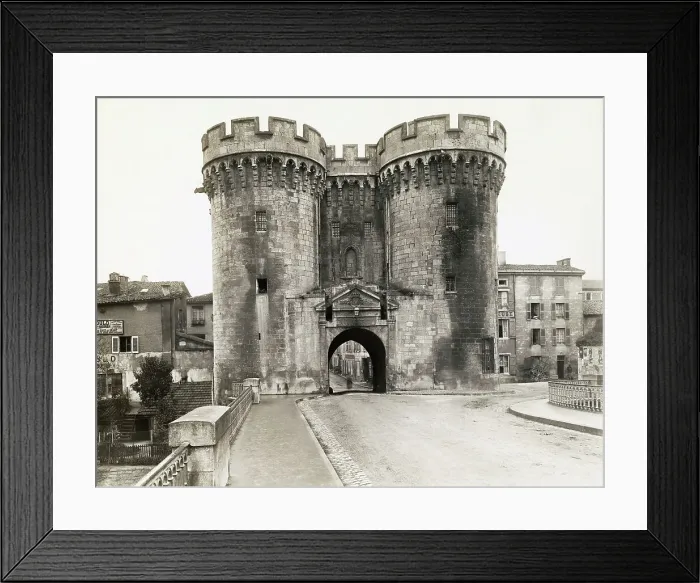Framed Print : Medieval Entryway to Street Framed Print : Medieval Entryway to Street
