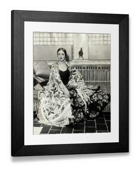 Framed Print : Wife of Ruldolph Valentino, Natacha Rambova Framed Print : Wife of Ruldolph Valentino, Natacha Rambova
