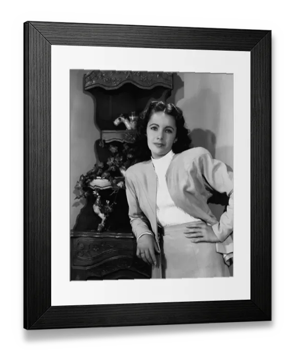 Framed Print : Famed Actress Elizabeth Taylor Framed Print : Famed Actress Elizabeth Taylor