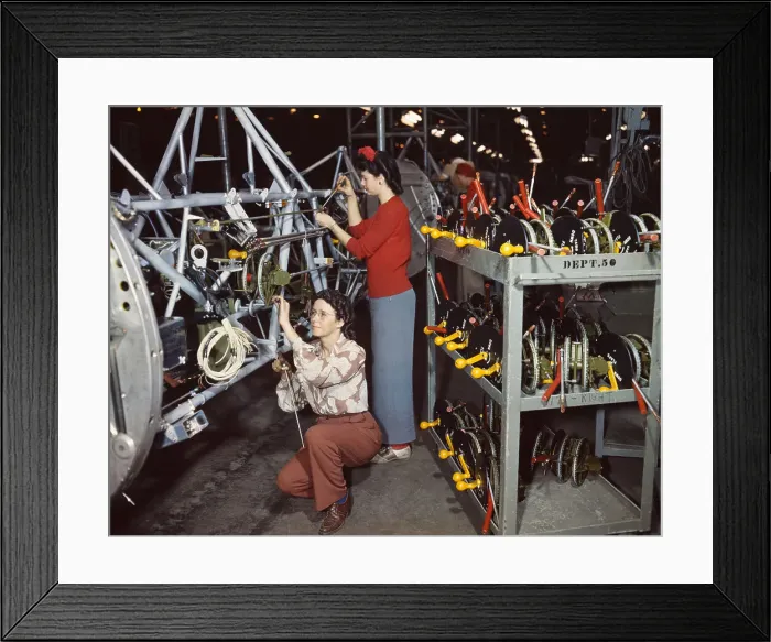Framed Print : Women Worker During World War II Framed Print : Women Worker During World War II