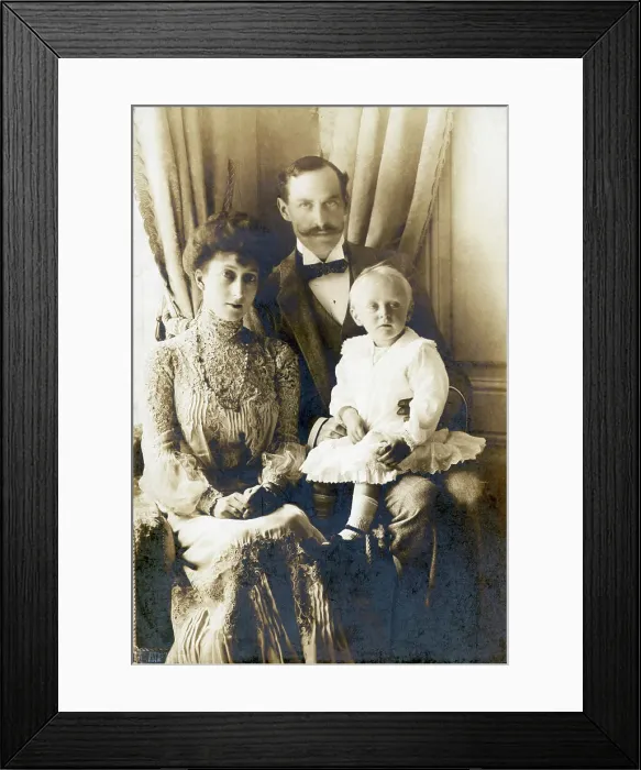 Framed Print : Formal Portrait Norway'S Royal Family