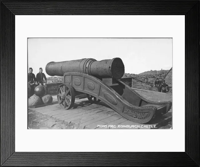 Framed Print : Cannon At Edinburgh Castle, Scotland Framed Print : Cannon At Edinburgh Castle, Scotland