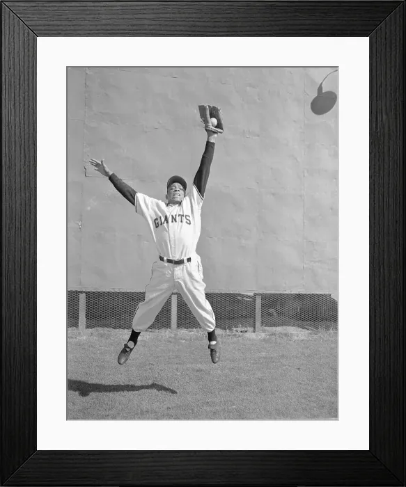 Framed Print : Willie Mays Jumping in Baseball Play Framed Print : Willie Mays Jumping in Baseball Play