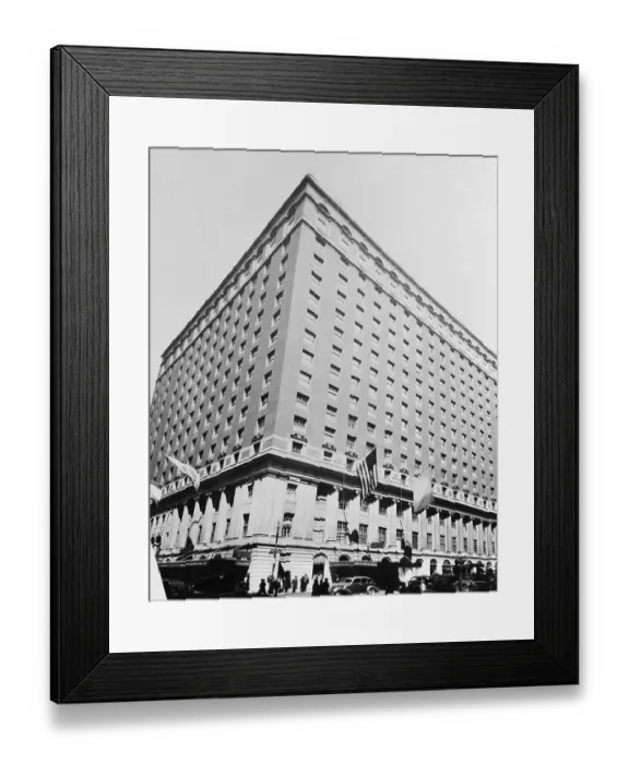 Framed Print : Ritz-Carlton Hotel in New York Framed Print : Ritz-Carlton Hotel in New York