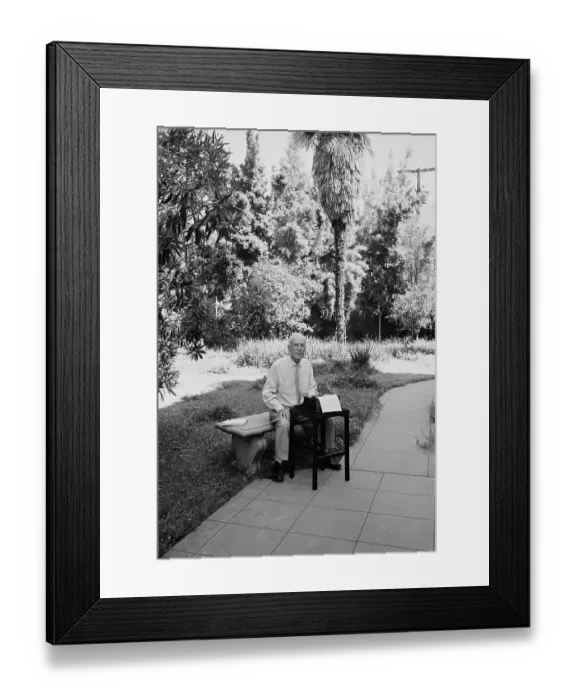 Framed Print : Upton Sinclair with Typewriter Framed Print : Upton Sinclair with Typewriter