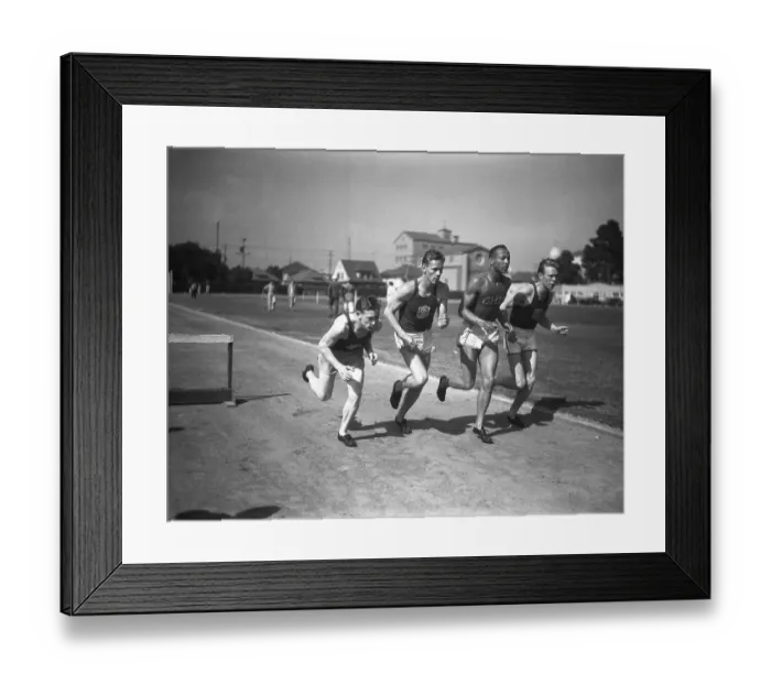 Framed Print : Jesse Owens Framed Print : Jesse Owens