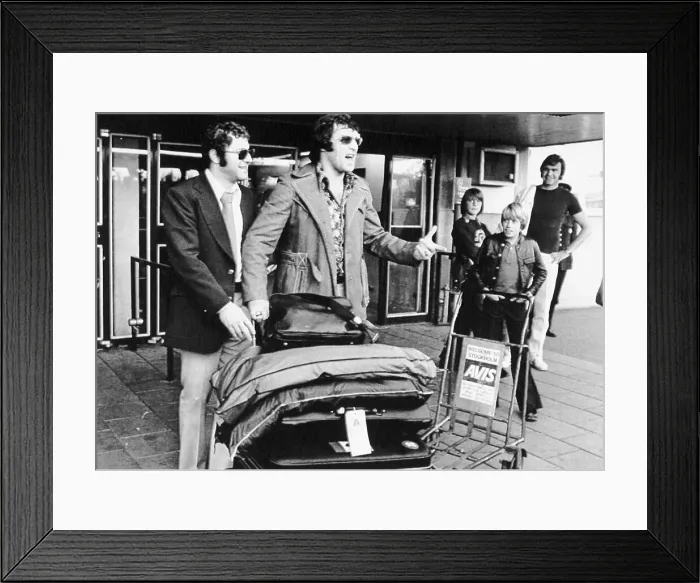 Framed Print : Canadian NHL Hockey Team Framed Print : Canadian NHL Hockey Team