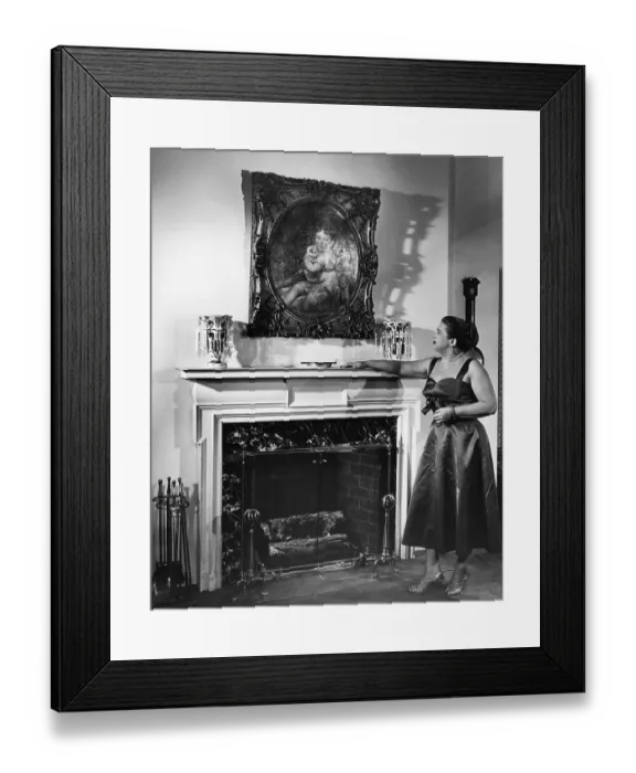 Framed Print : Full Length Photo of Amy Vanderbilt Framed Print : Full Length Photo of Amy Vanderbilt