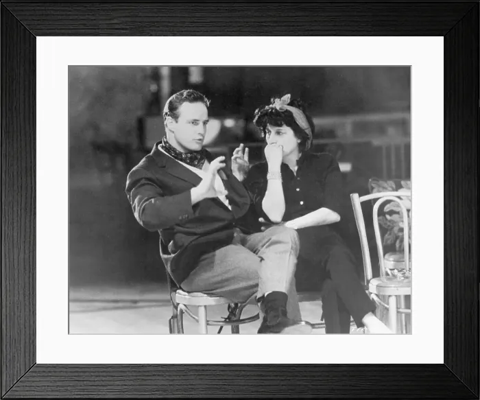 Framed Print : M Brando & Anna Magnani Seated / Talking Framed Print : M Brando & Anna Magnani Seated / Talking