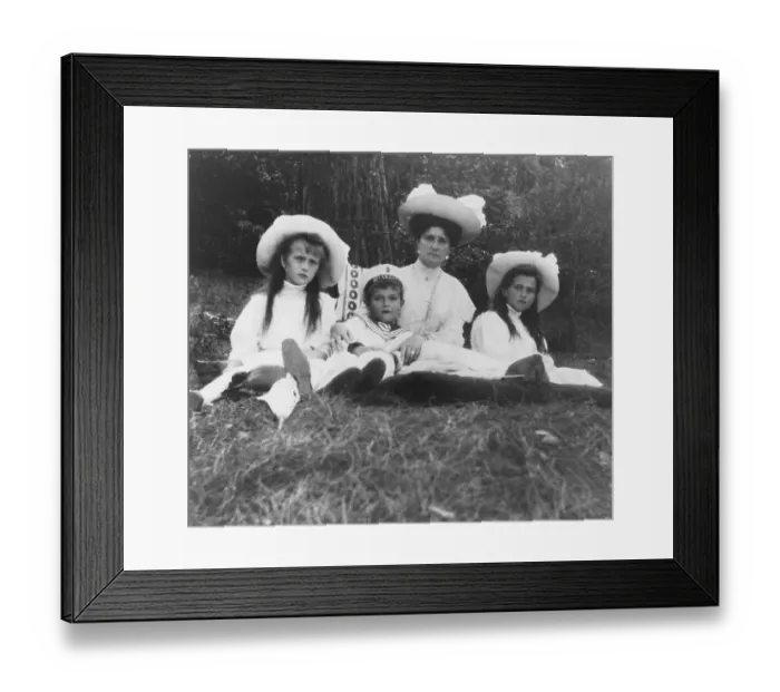 Framed Print : Empress Alexandra With Her Children Framed Print : Empress Alexandra With Her Children