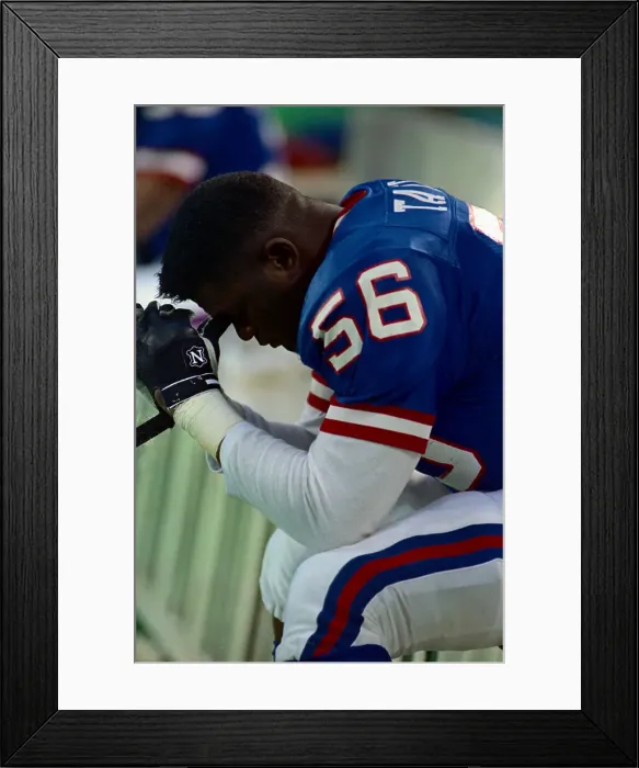 Framed Print : Linebacker Lawrence Taylor Watching Clock Framed Print : Linebacker Lawrence Taylor Watching Clock