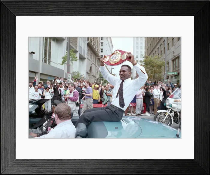 Framed Print : Evander Holyfield Holding Championship Belt Framed Print : Evander Holyfield Holding Championship Belt