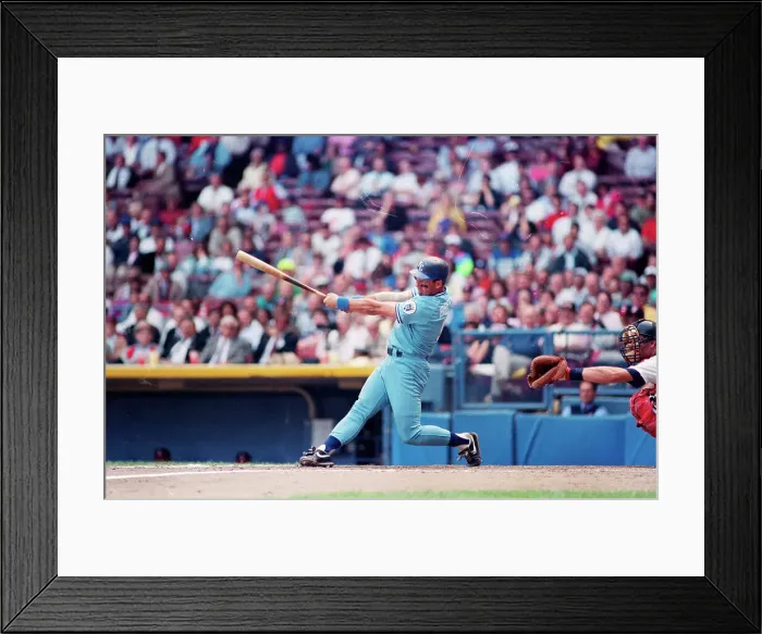 Framed Print : George Brett Fully Extended In Swining Framed Print : George Brett Fully Extended In Swining