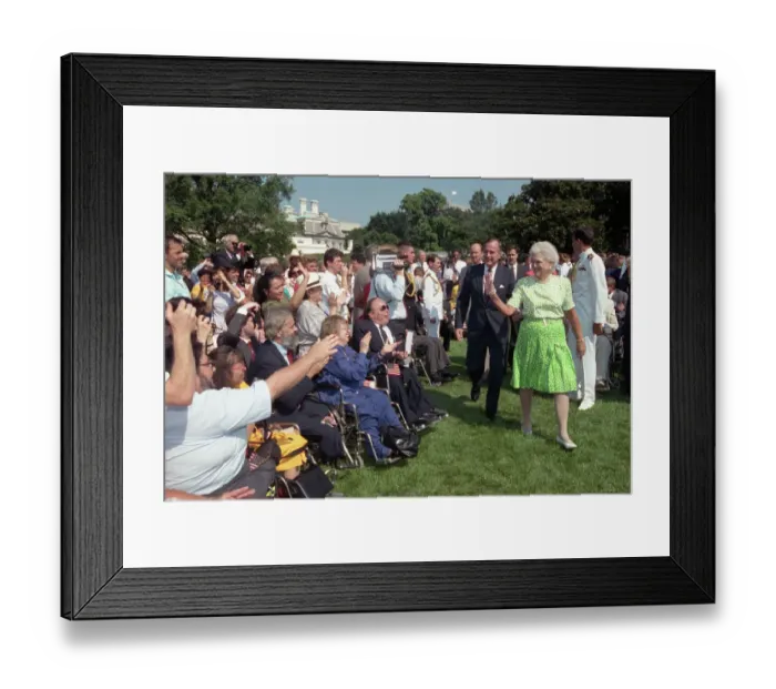 Framed Print : President George Bush and First Lady Barbara Bush Framed Print : President George Bush and First Lady Barbara Bush