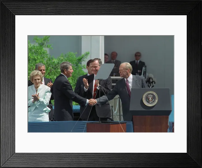 Framed Print : Gerald Ford and Ronald Reagan Shaking Hands Framed Print : Gerald Ford and Ronald Reagan Shaking Hands