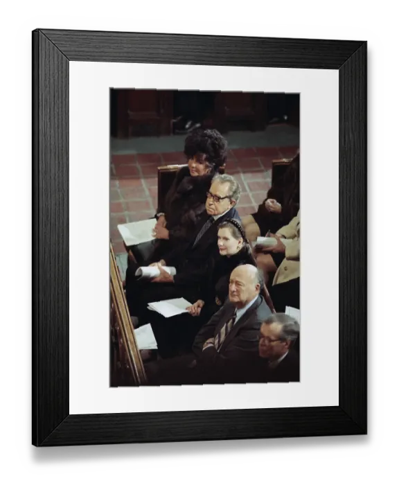 Framed Print : Elizabeth Taylor with Richard Nixon and Others Attending Services Framed Print : Elizabeth Taylor with Richard Nixon and Others Attending Services
