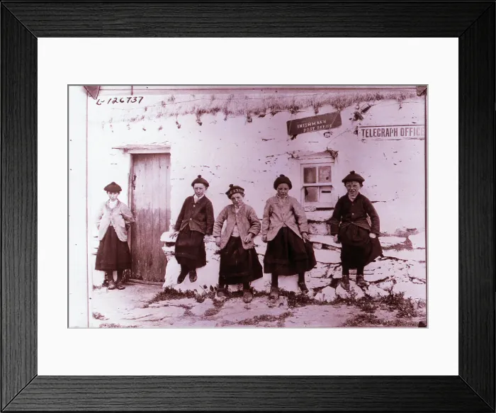 Framed Print : Schoolgirls in the Arran Islands Framed Print : Schoolgirls in the Arran Islands