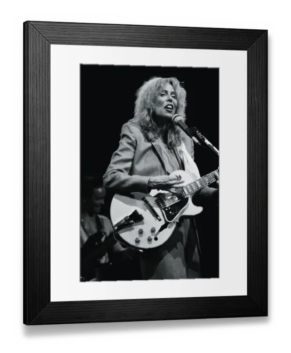 Framed Print : Joni Mitchell Onstage Framed Print : Joni Mitchell Onstage