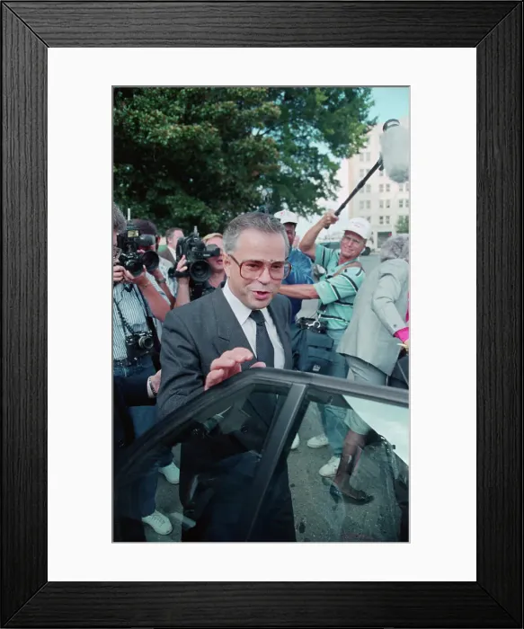 Framed Print : Jim Bakker Entering Automobile Leaving Court Framed Print : Jim Bakker Entering Automobile Leaving Court