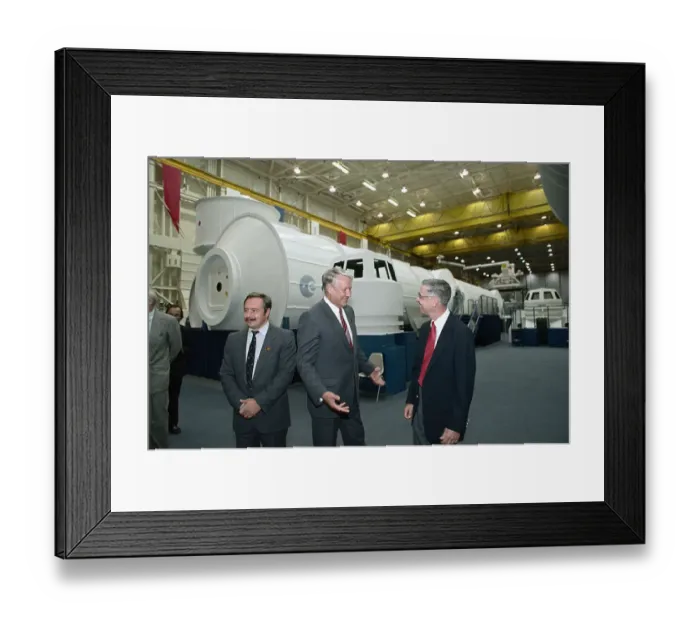 Framed Print : Viktor Yaroshen and Boris Yeltsin Talking with NASA Worker Framed Print : Viktor Yaroshen and Boris Yeltsin Talking with NASA Worker